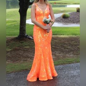 Jovani prom dress size 0. Only wore it once for prom. Basically brand new.